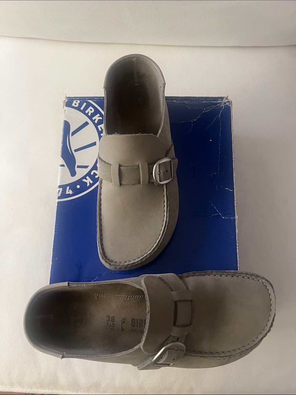 Birkenstock Women’s Buckley Dove Gray size 38 Narrow